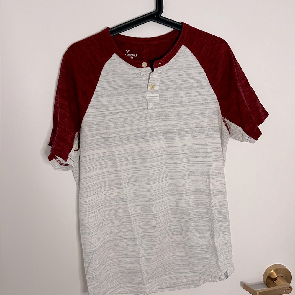 American Eagle Men’s Stretch baseball t-shirt